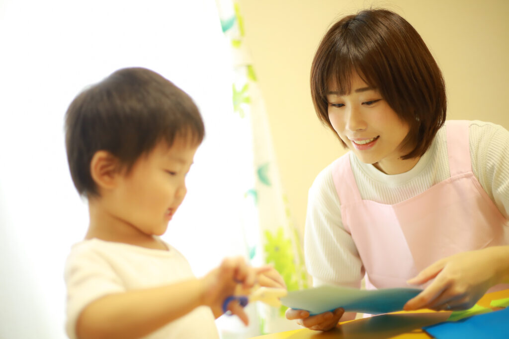 【保育士が解説】手洗い・うがいを楽しく習慣化！子どもが自分から続けたくなるコツ