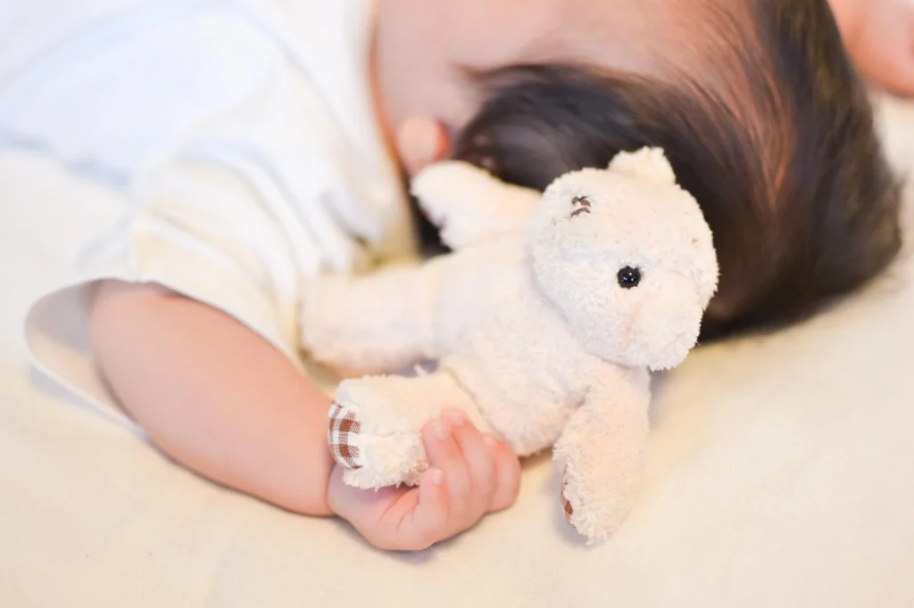 子どもの下痢・嘔吐｜受診の目安と家庭でできるケアを看護師が解説